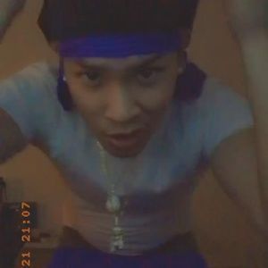 Meet your Posher, Foreign